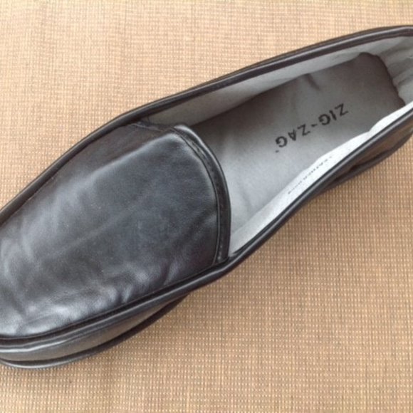 Zig Zag Other - CLOSE OUT! BLACK LEATHER LINED SLIPPERS Zig Zag